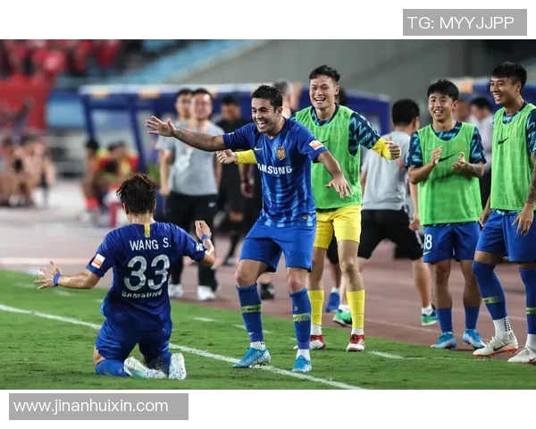 苏宁恒大球星足球赛精彩对决,巨星云集点燃激情四射的绿茵场